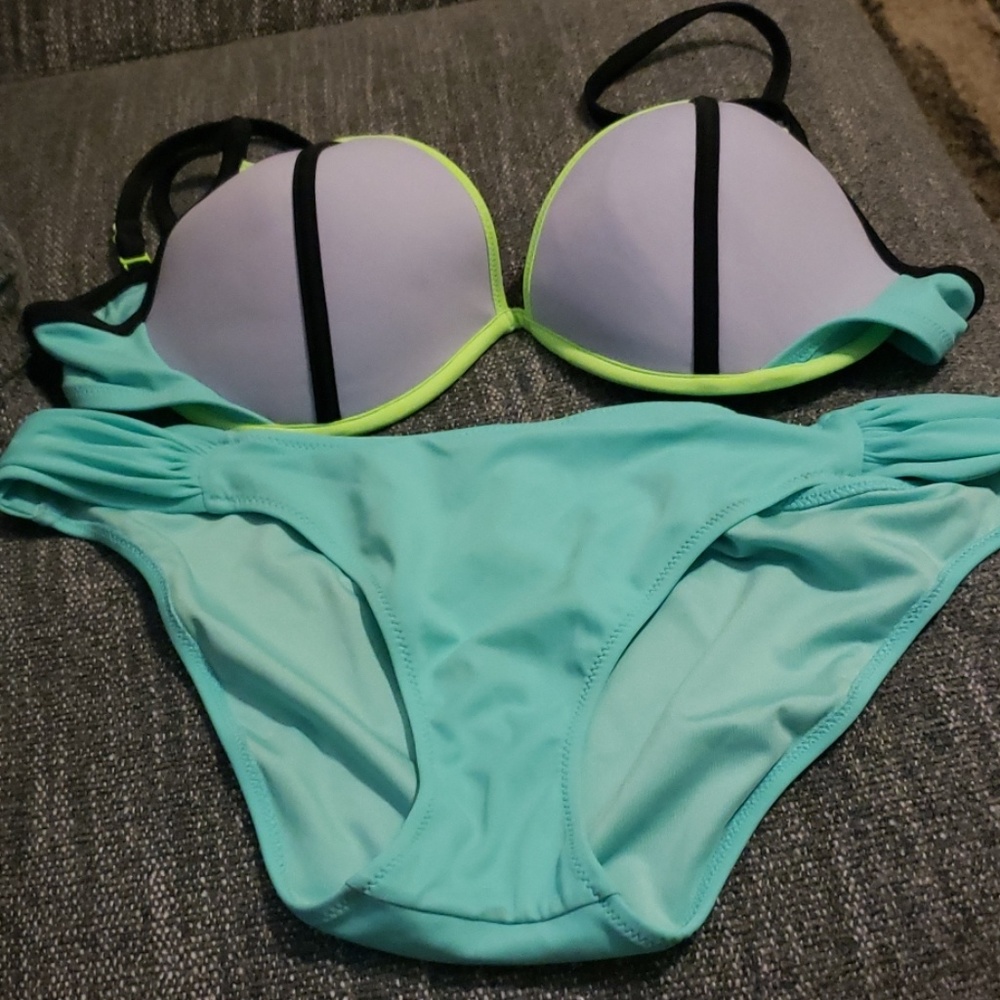 Color Block Victoria Secret Bikini - Picture 2 of 3